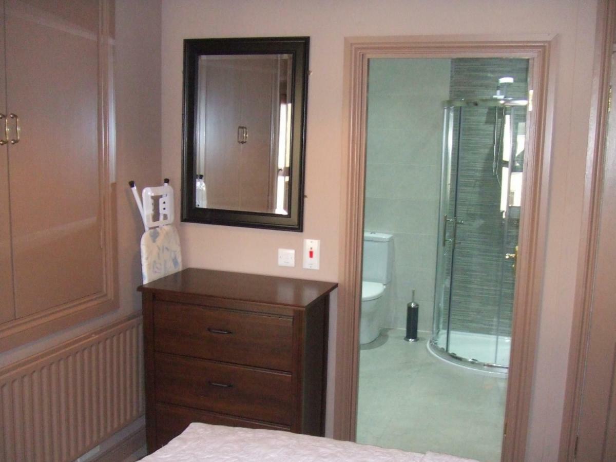 The Dundrum Inn Newcastle  Bagian luar foto